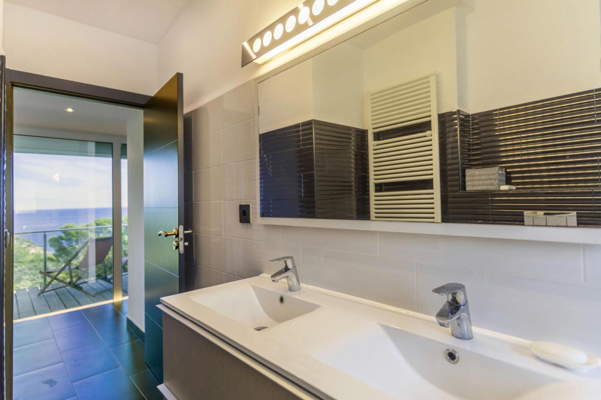 House in Tamariu, Girona, Spanien 4 Schlafzimmer,  Nr. 141186