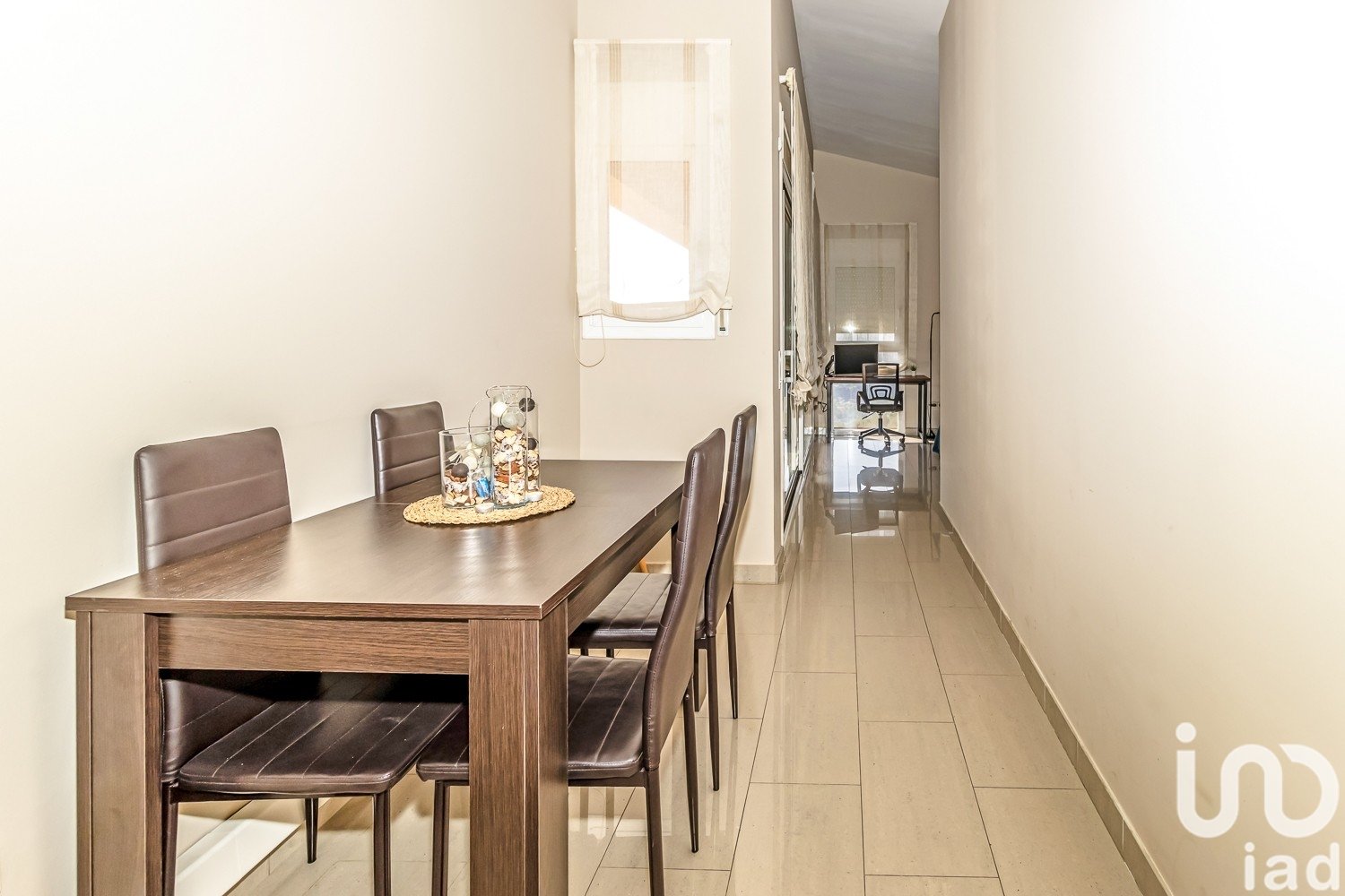 Hus i Castellar Del Valles, Barcelona, Spanien 7 sovrum, 317 kvm. Nr. 153704