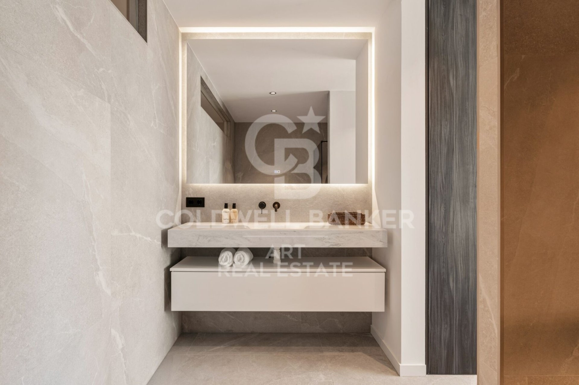 Duplex in Benahavis, Malaga, Spanien 3 Schlafzimmer, 269 m2 Nr. 178983