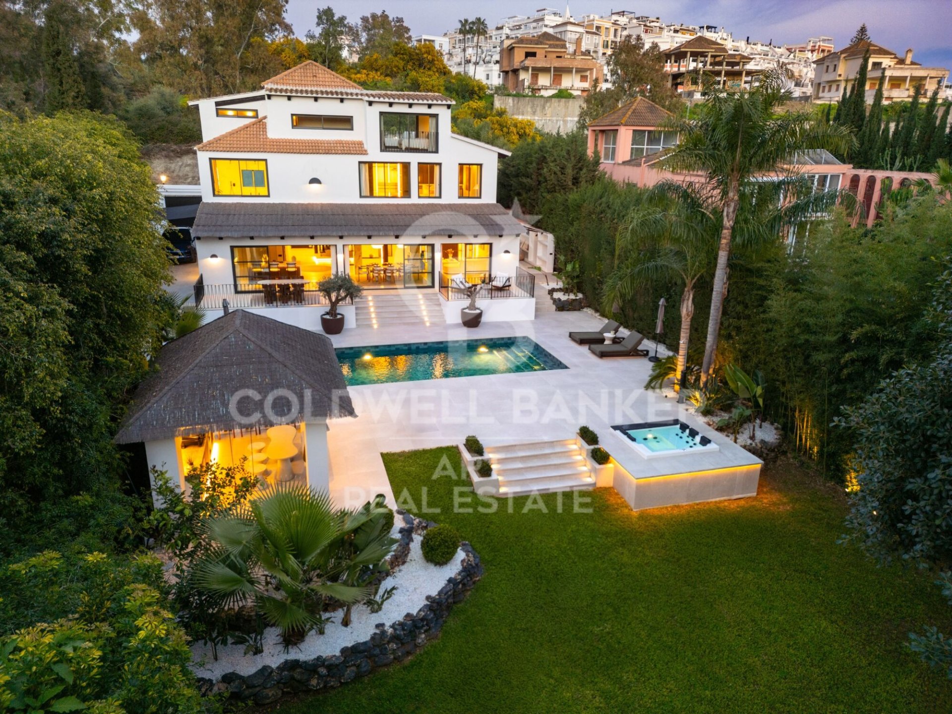 Villa in Marbella, Malaga, Spanien 5 Schlafzimmer, 227 m2 Nr. 178979