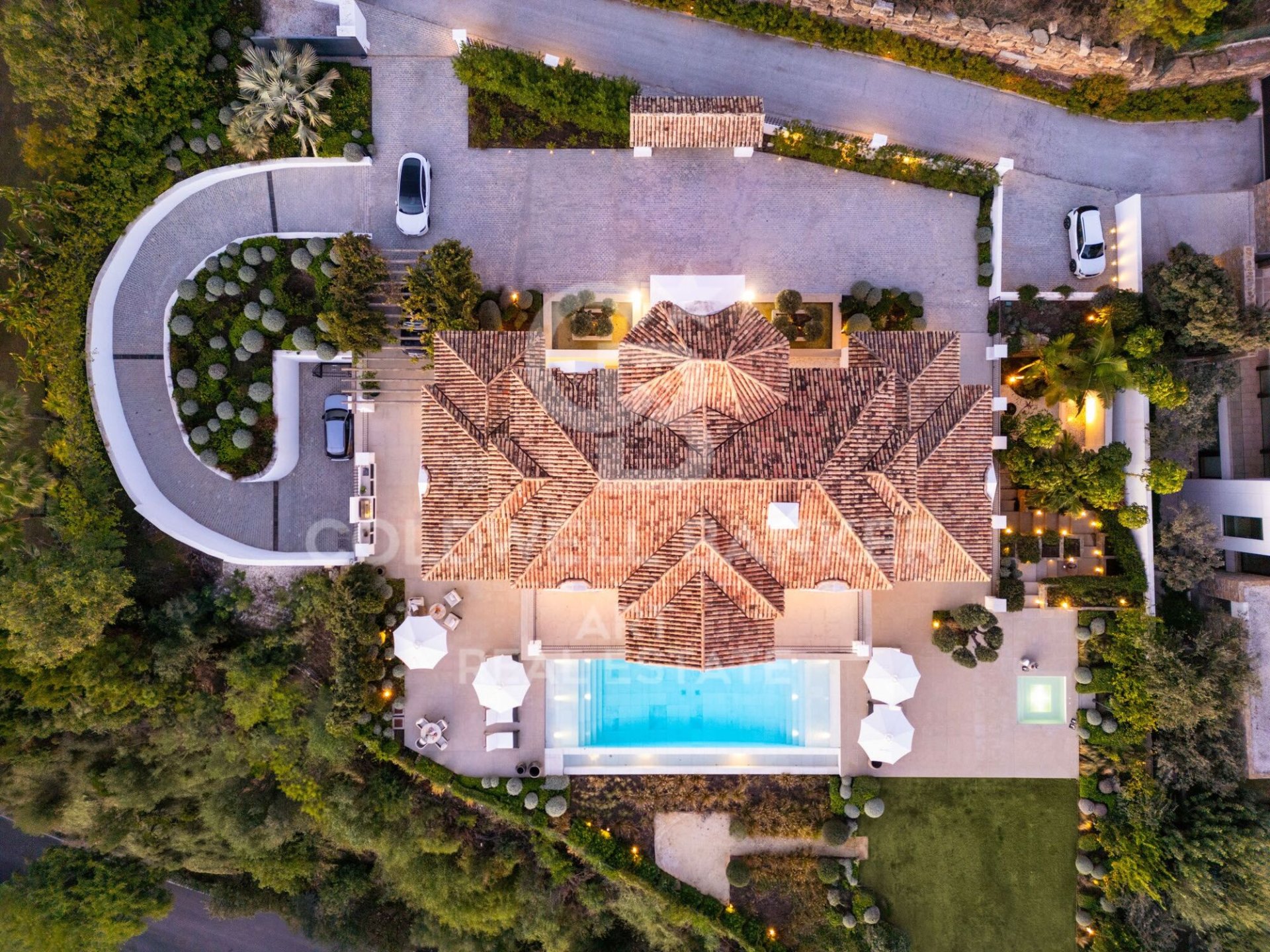 Villa Benahavis, Malaga, Spānijā 7 istabas, 937 m2 Nr. 178978