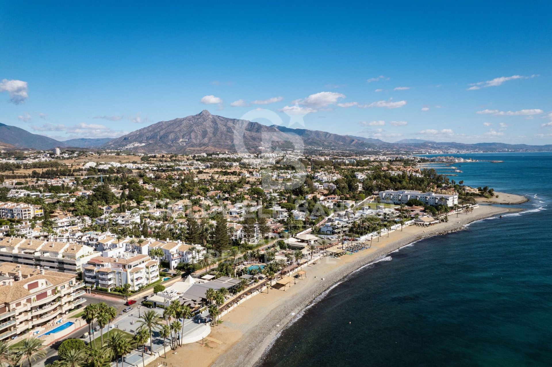 Takvåning i Marbella, Malaga, Spanien 3 sovrum, 163 kvm. Nr. 178984