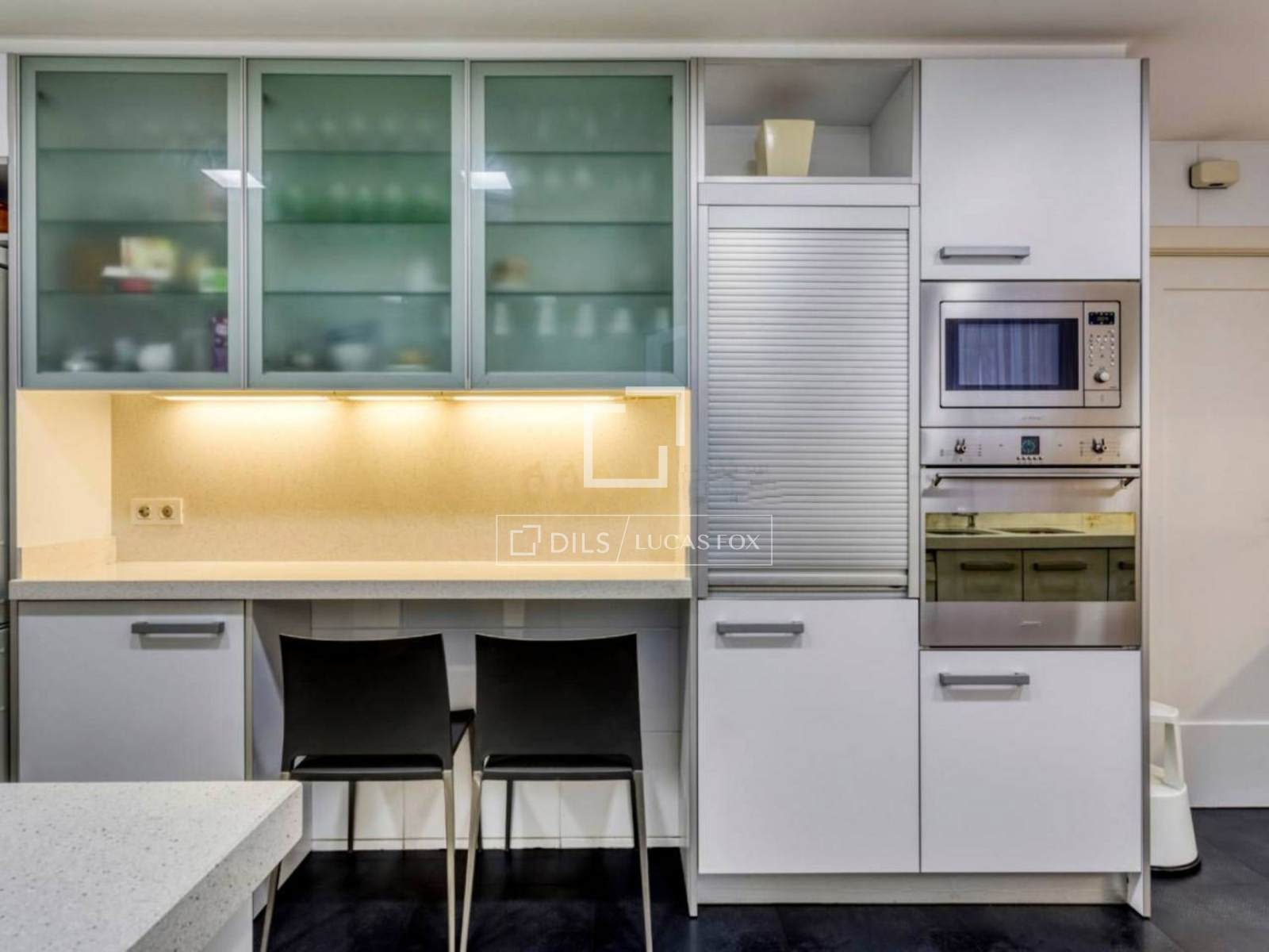 Wohnung in Barcelona, Spanien 5 Schlafzimmer, 207 m2 Nr. 192690