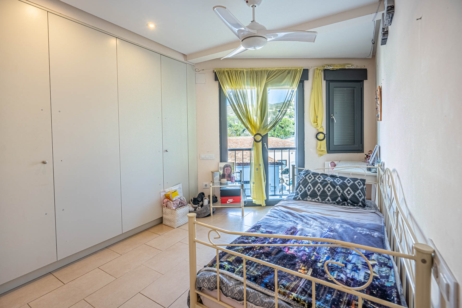 Radhus i Javea, Alicante, Spanien 4 sovrum, 420 kvm. Nr. 80298