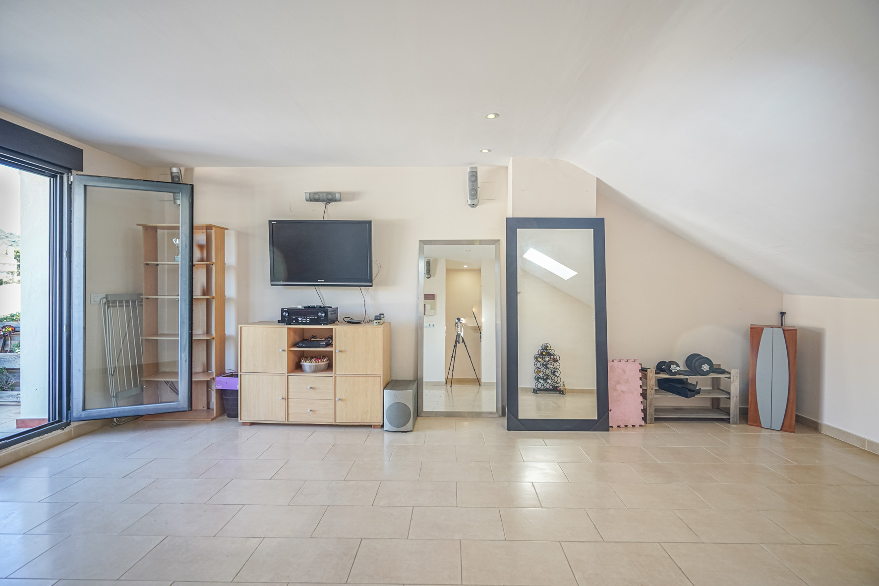 Radhus i Javea, Alicante, Spanien 4 sovrum, 420 kvm. Nr. 80298