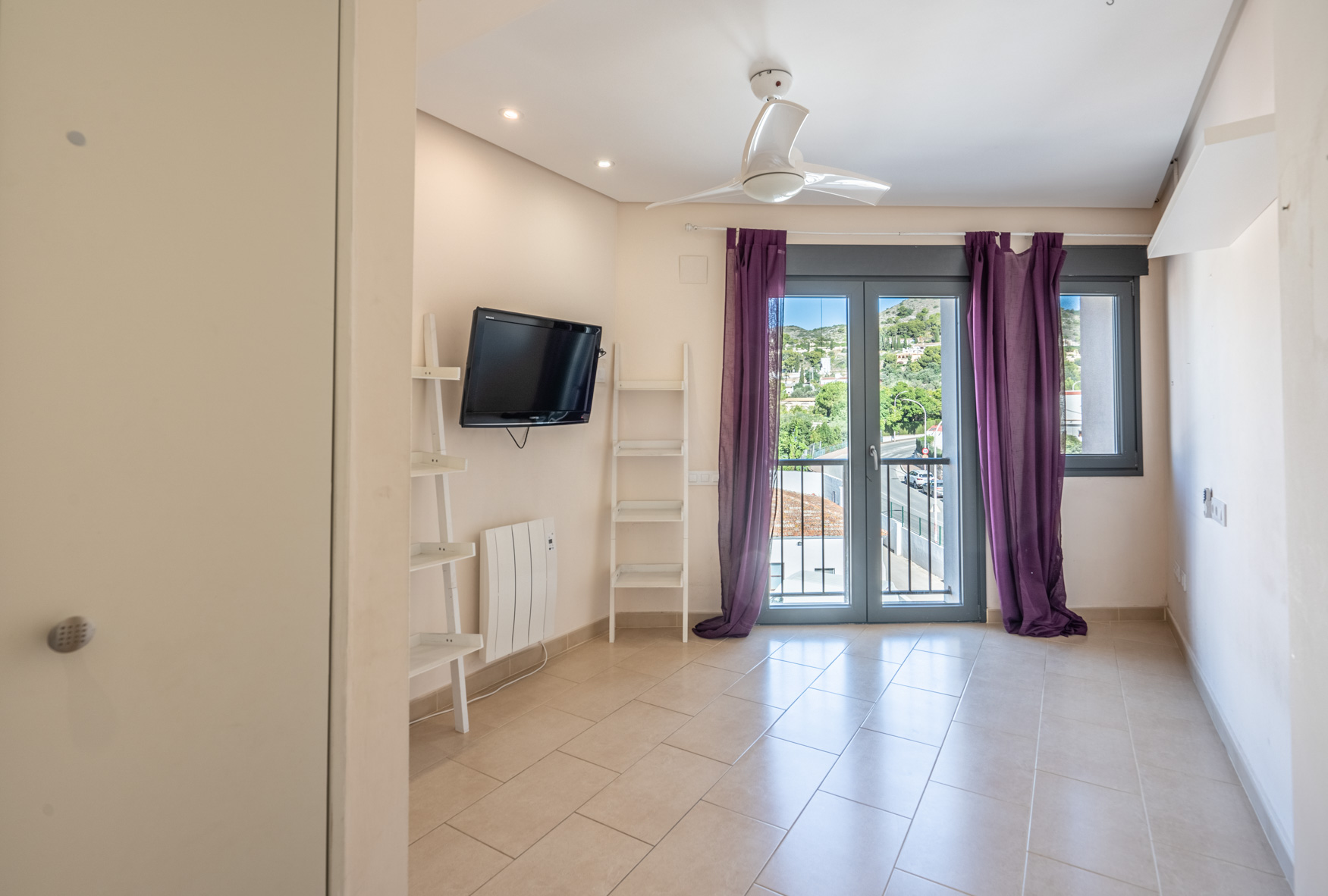 Radhus i Javea, Alicante, Spanien 4 sovrum, 420 kvm. Nr. 80298