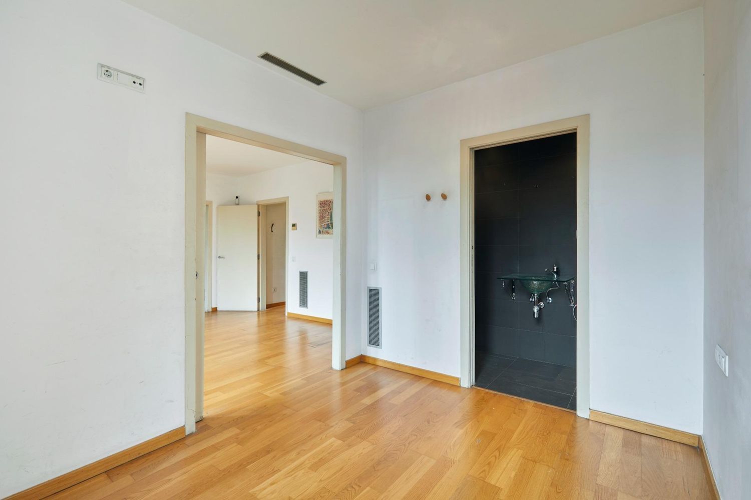 Apartament w Barcelona, Hiszpania 2 sypialnie, 80 mkw. nr 160719