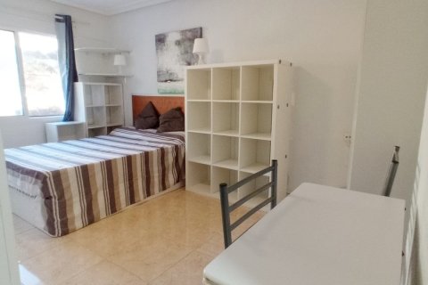 Apartment in Alicante, Spain 3 bedrooms, 70 sq.m. No. 192118