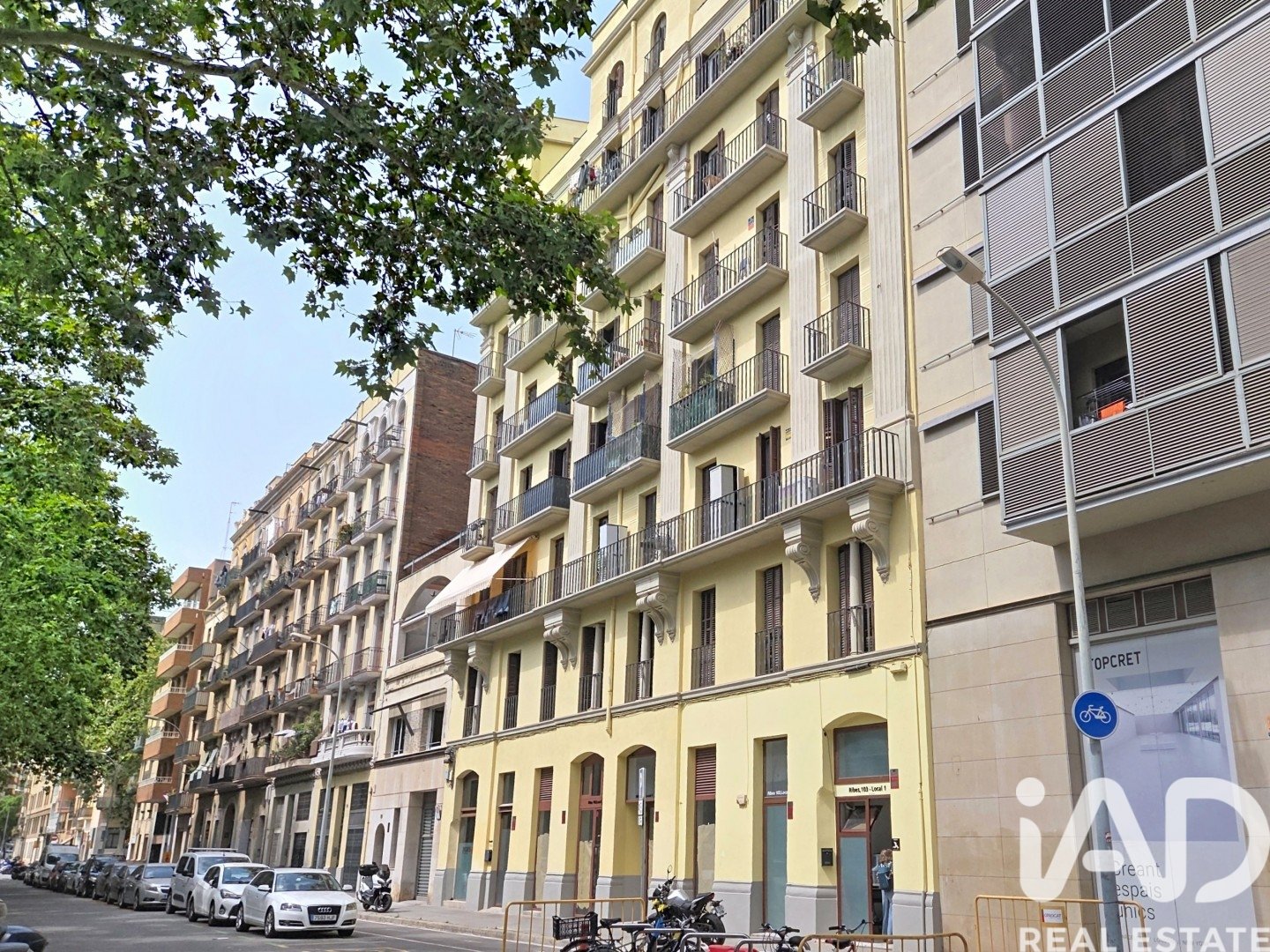 Komerciāls īpašums Barcelona, Spānijā 63 m2 Nr. 192122
