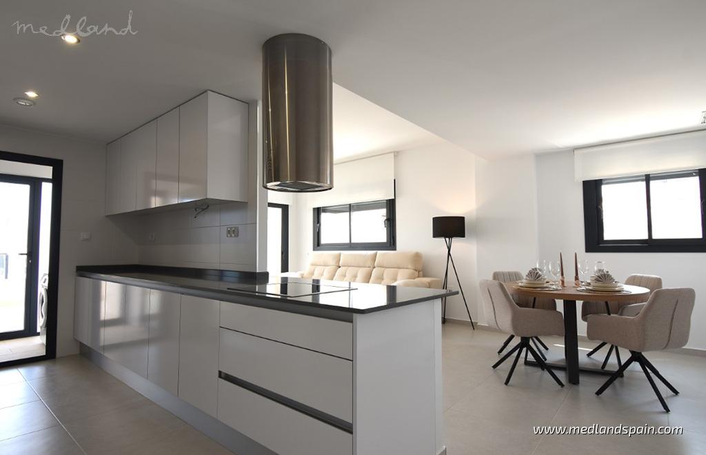 Dzīvoklis San Miguel de Salinas, Alicante, Spānijā 3 istabas, 98 m2 Nr. 113734