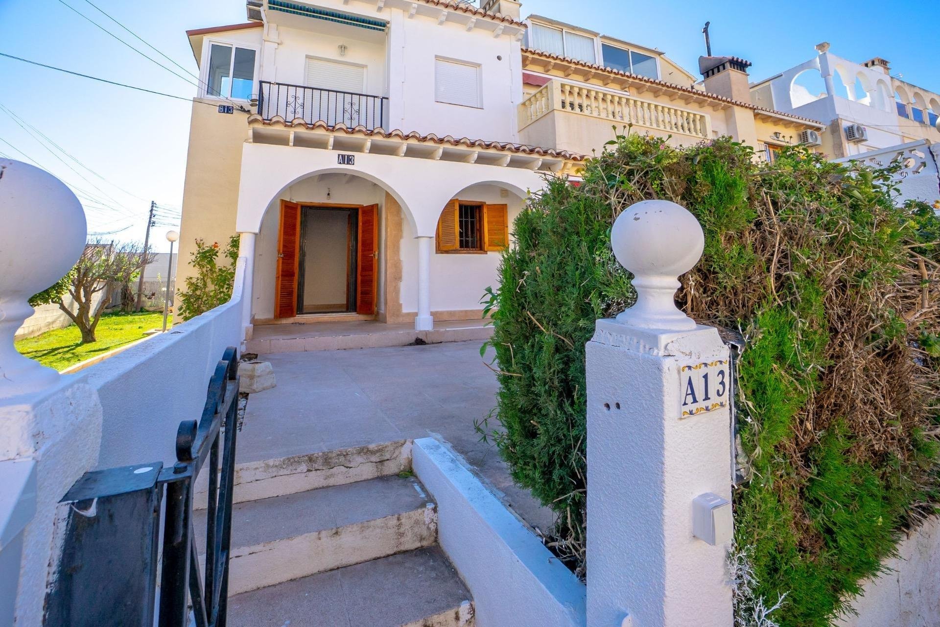 Bungalow en Torrevieja, Alicante, España 1 dormitorio, 36 m2 No. 193746