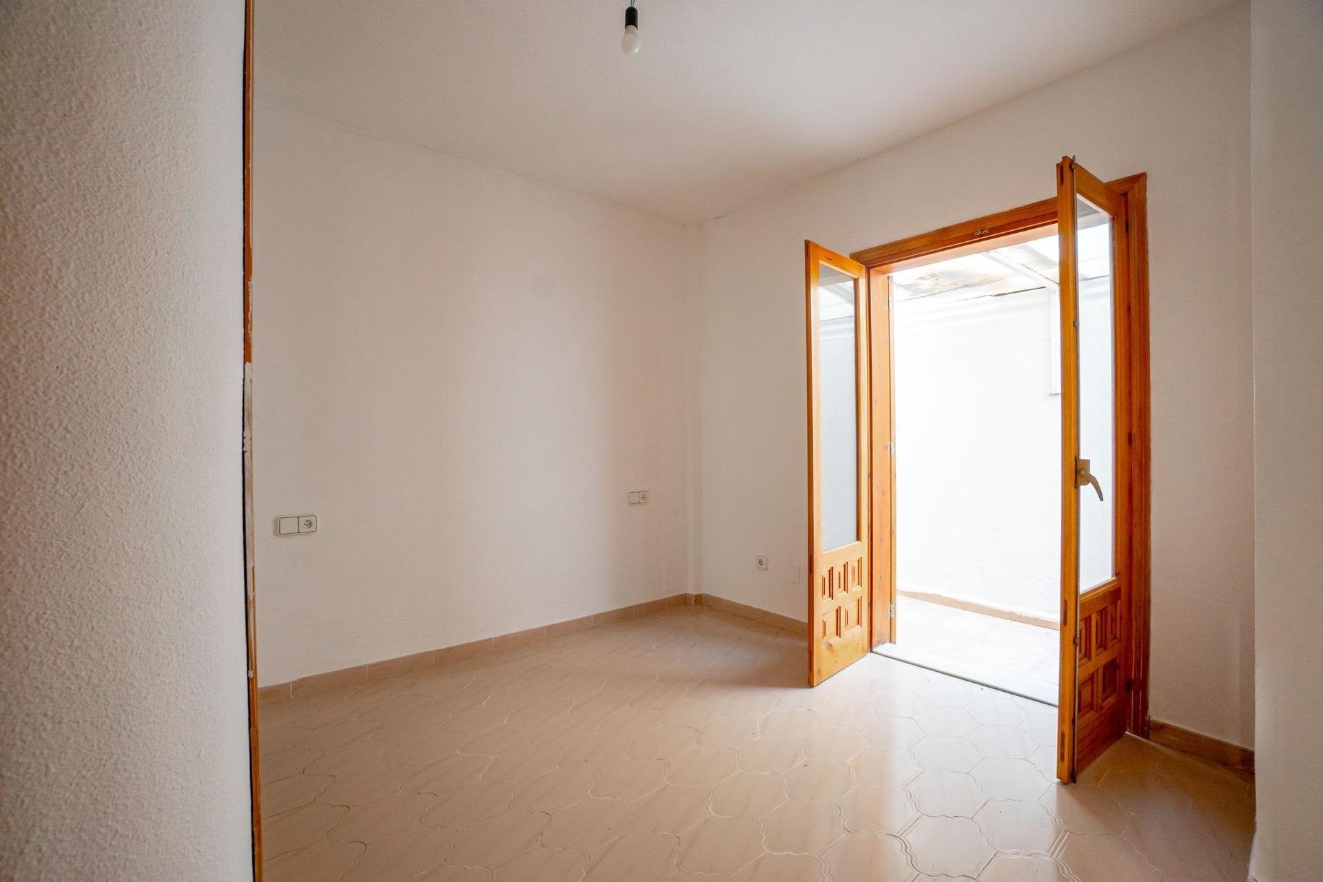 Bungalow en Torrevieja, Alicante, España 1 dormitorio, 36 m2 No. 193746