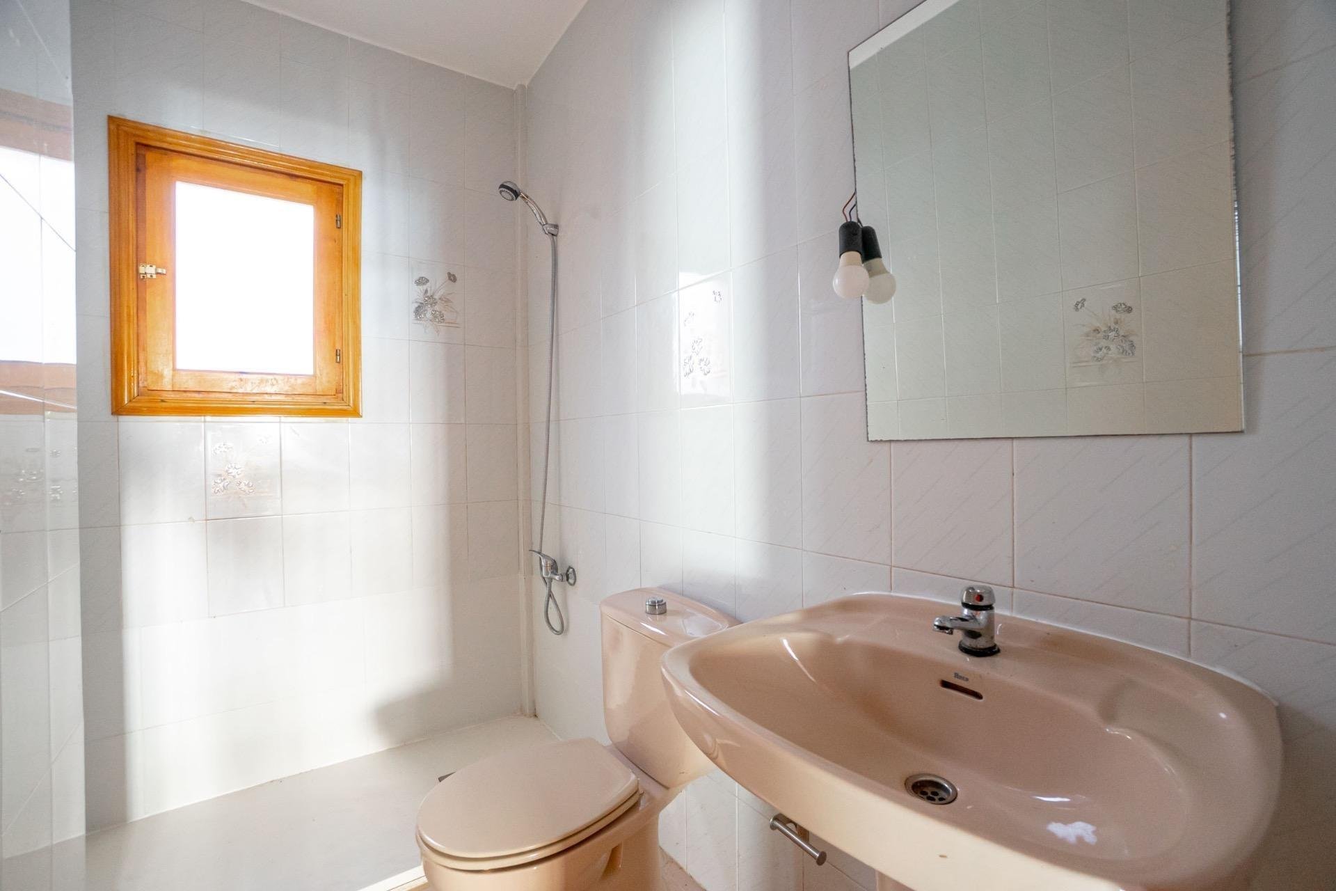 Bungalow en Torrevieja, Alicante, España 1 dormitorio, 36 m2 No. 193746