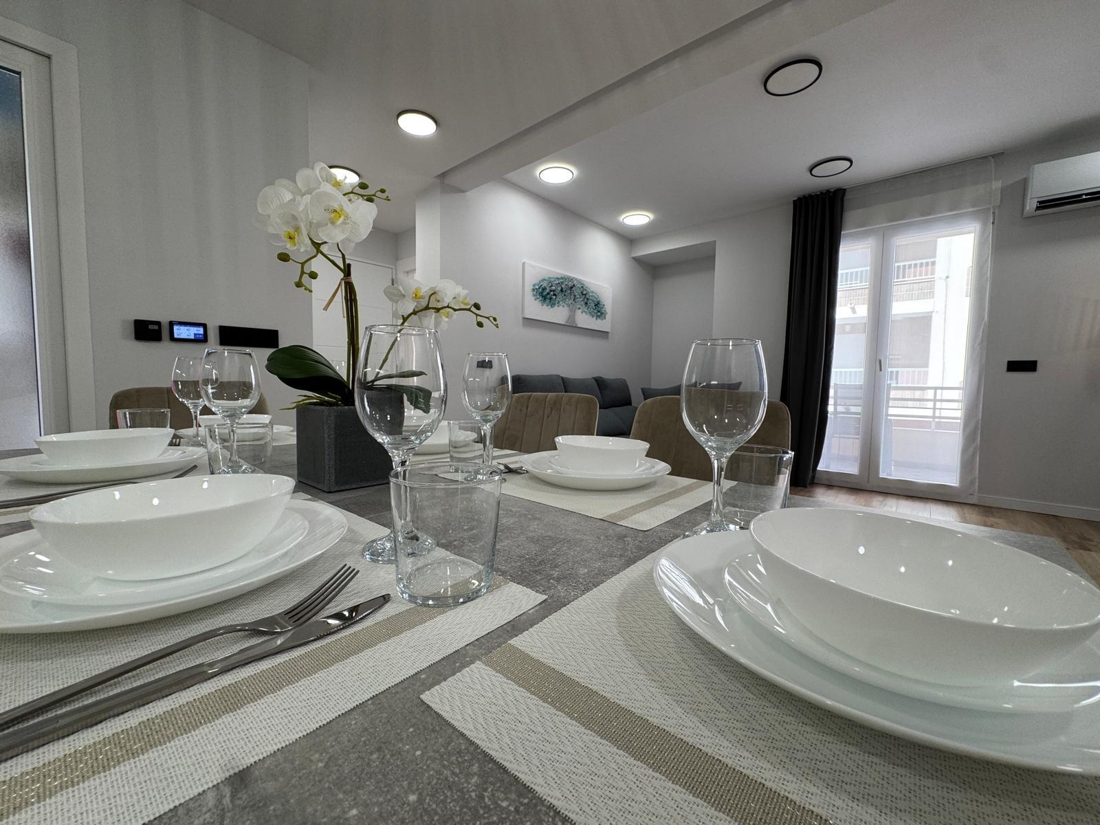 Apartamento en Torrevieja, Alicante, España 3 dormitorios, 100 m2 No. 189845