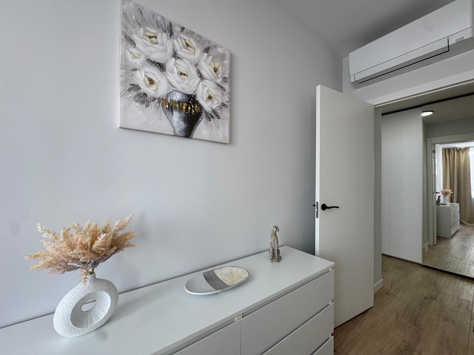 Apartamento en Torrevieja, Alicante, España 3 dormitorios, 100 m2 No. 189845