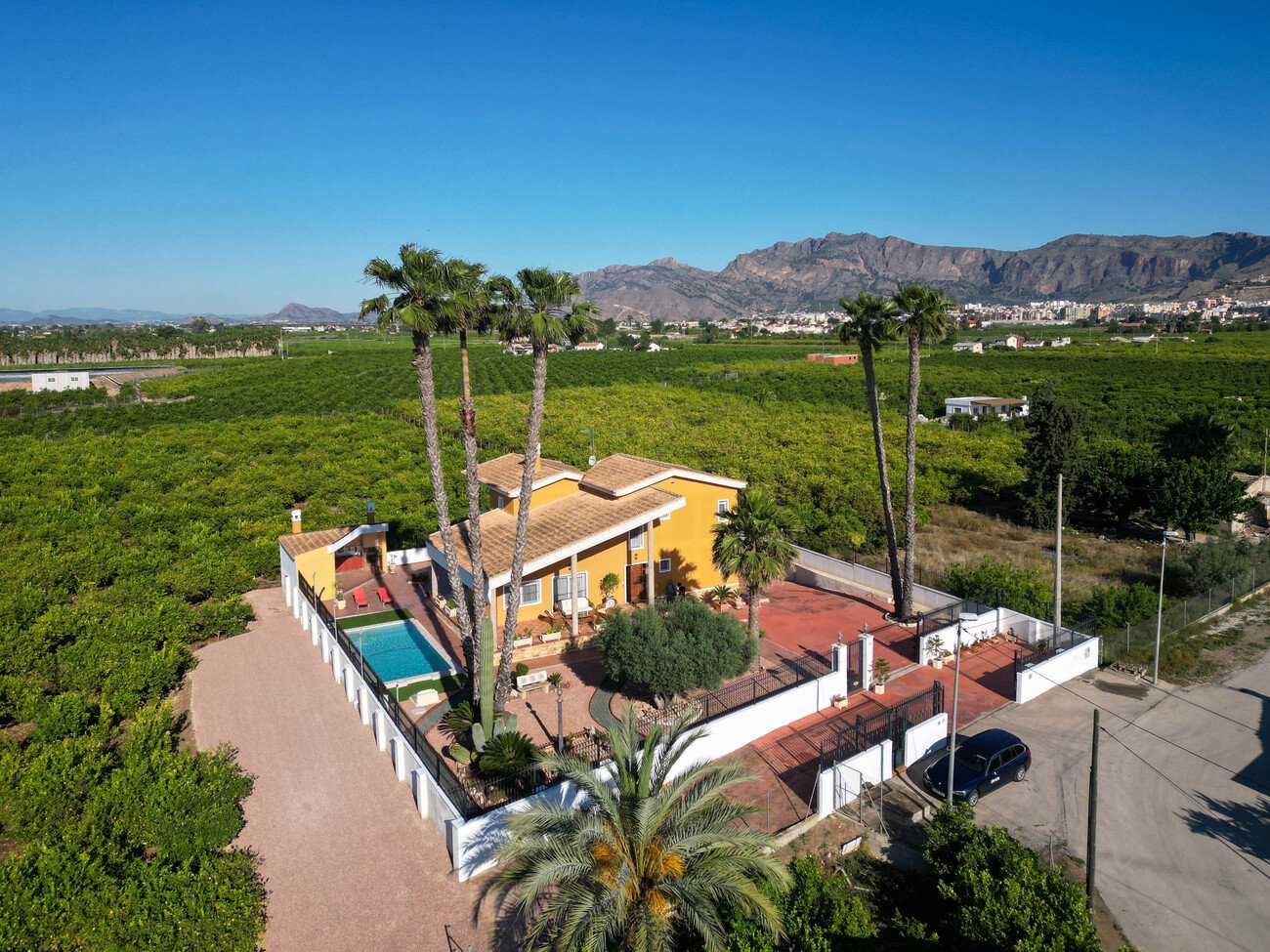 Finca a Orihuela, Alicante, Spagna 5 camere da letto, 495 mq. N° 189841