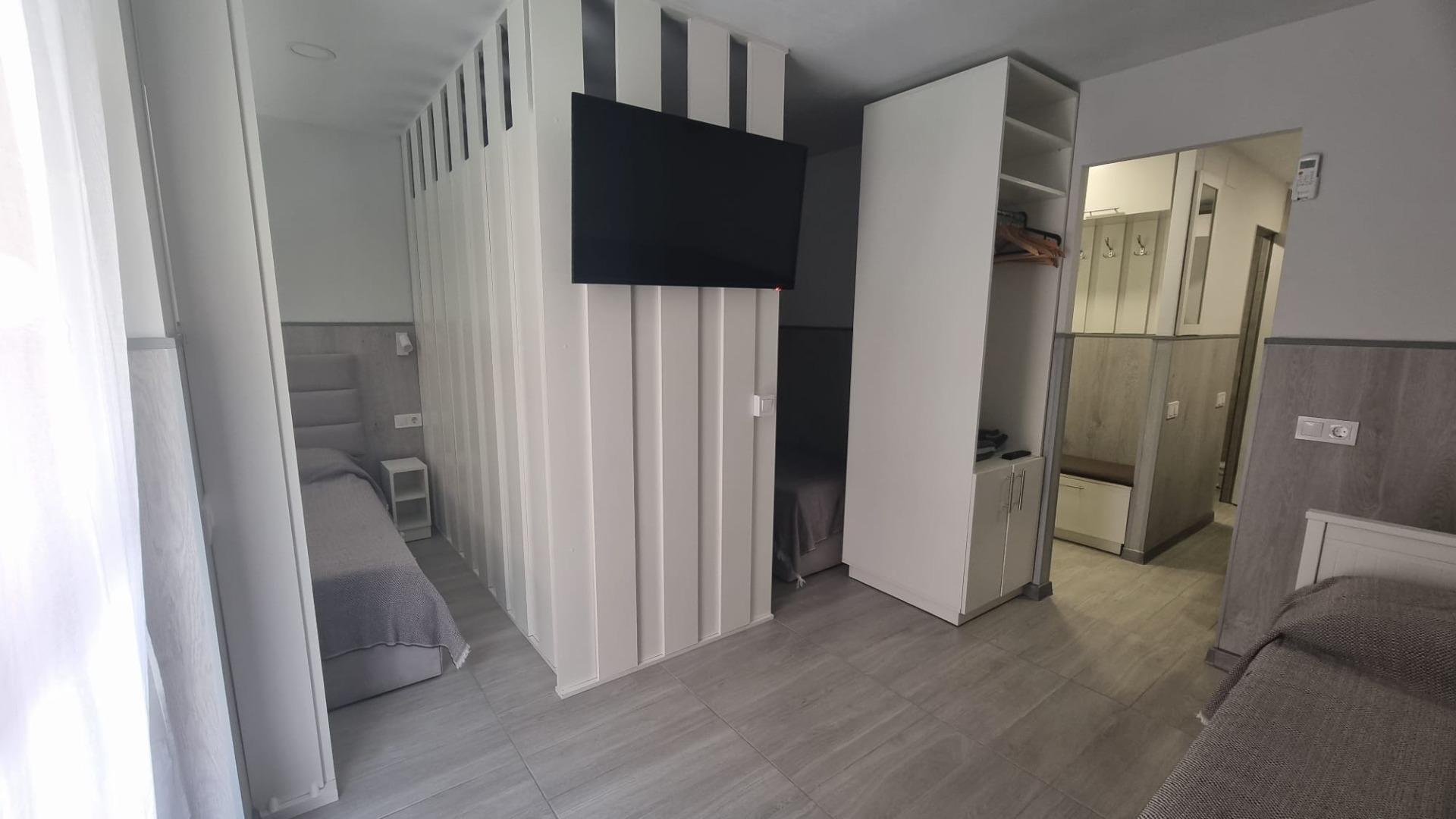 Apartamento en Torrevieja, Alicante, España 3 dormitorios, 105 m2 No. 189843