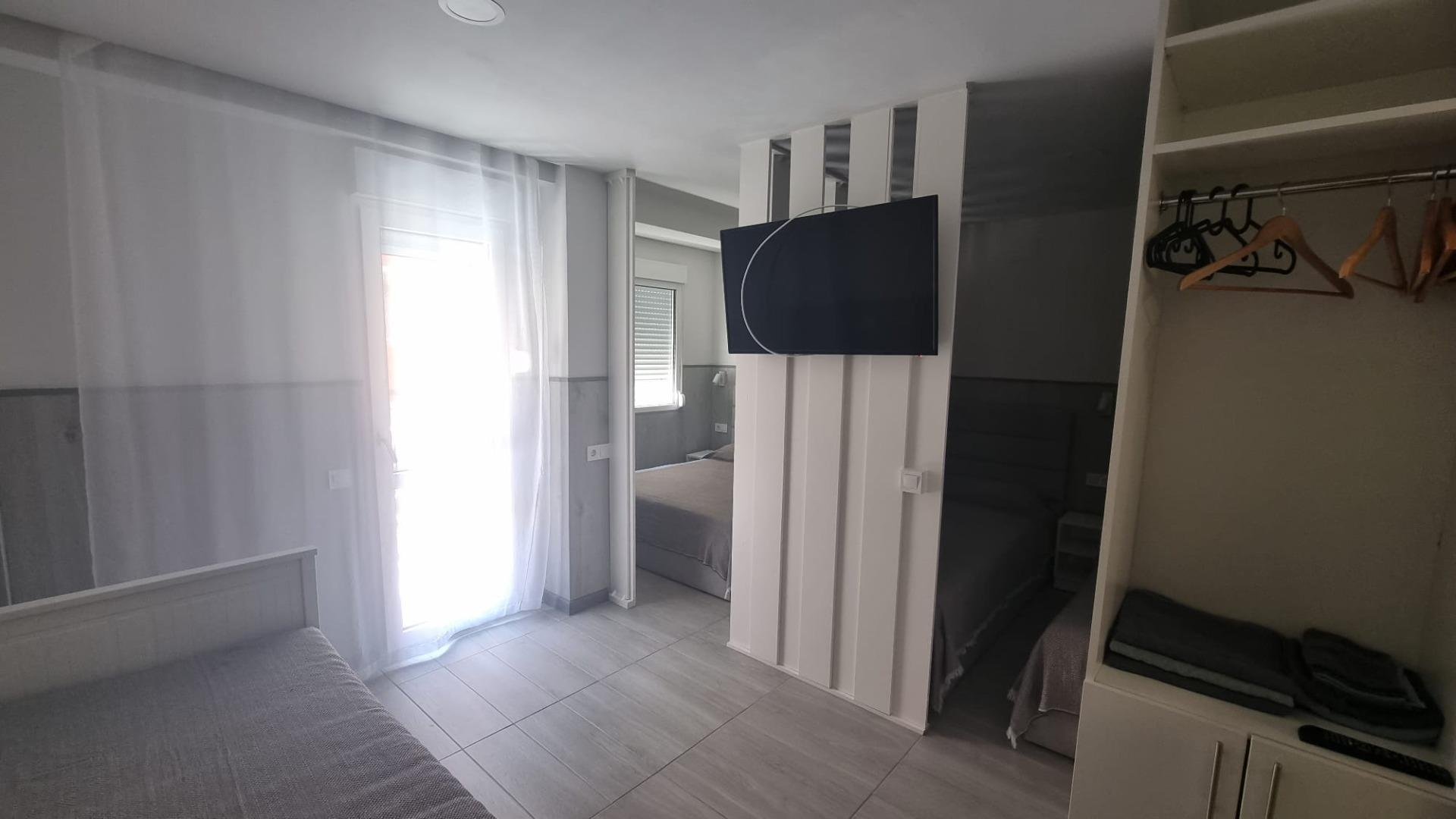 Apartamento en Torrevieja, Alicante, España 3 dormitorios, 105 m2 No. 189843