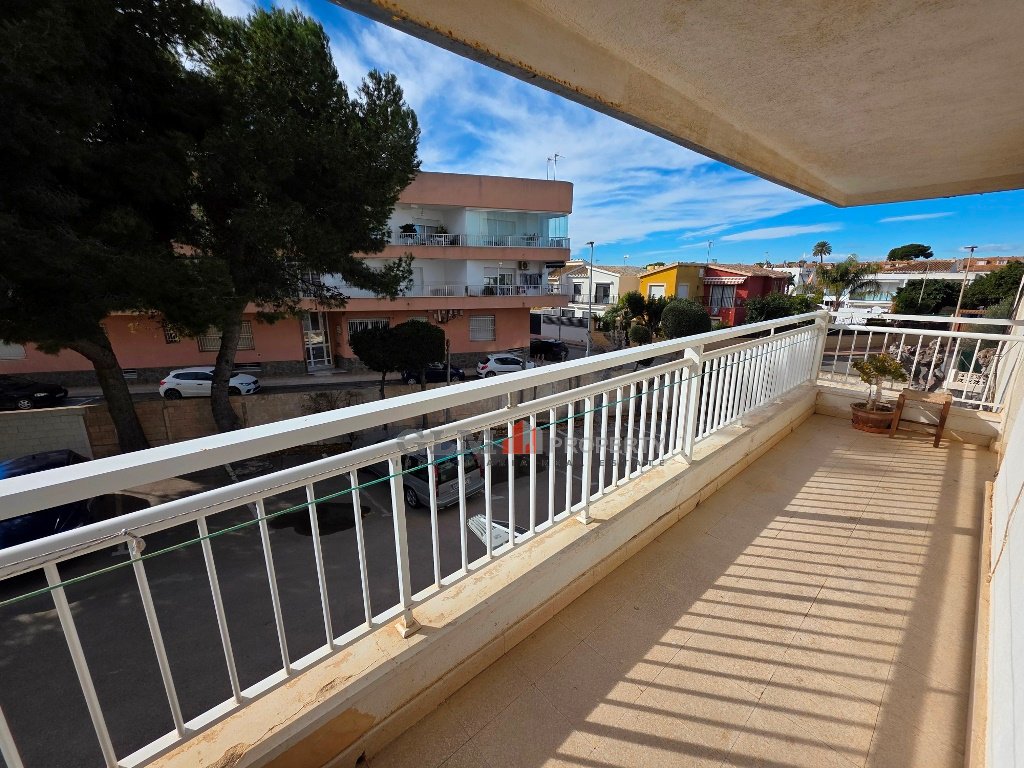 Apartment in Los Alcazares, Murcia, Spain 3 bedrooms,  No. 184541