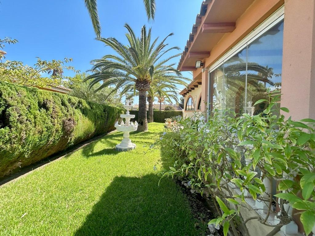 Villa i Cabo Roig, Alicante, Spanien 3 sovrum, 141 kvm. Nr. 137897