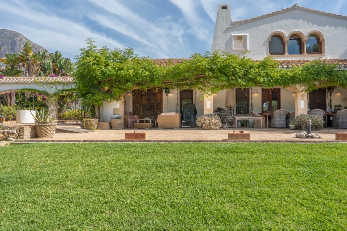 Villa in Javea, Alicante, Spanien 6 Schlafzimmer, 460 m2 Nr. 80702