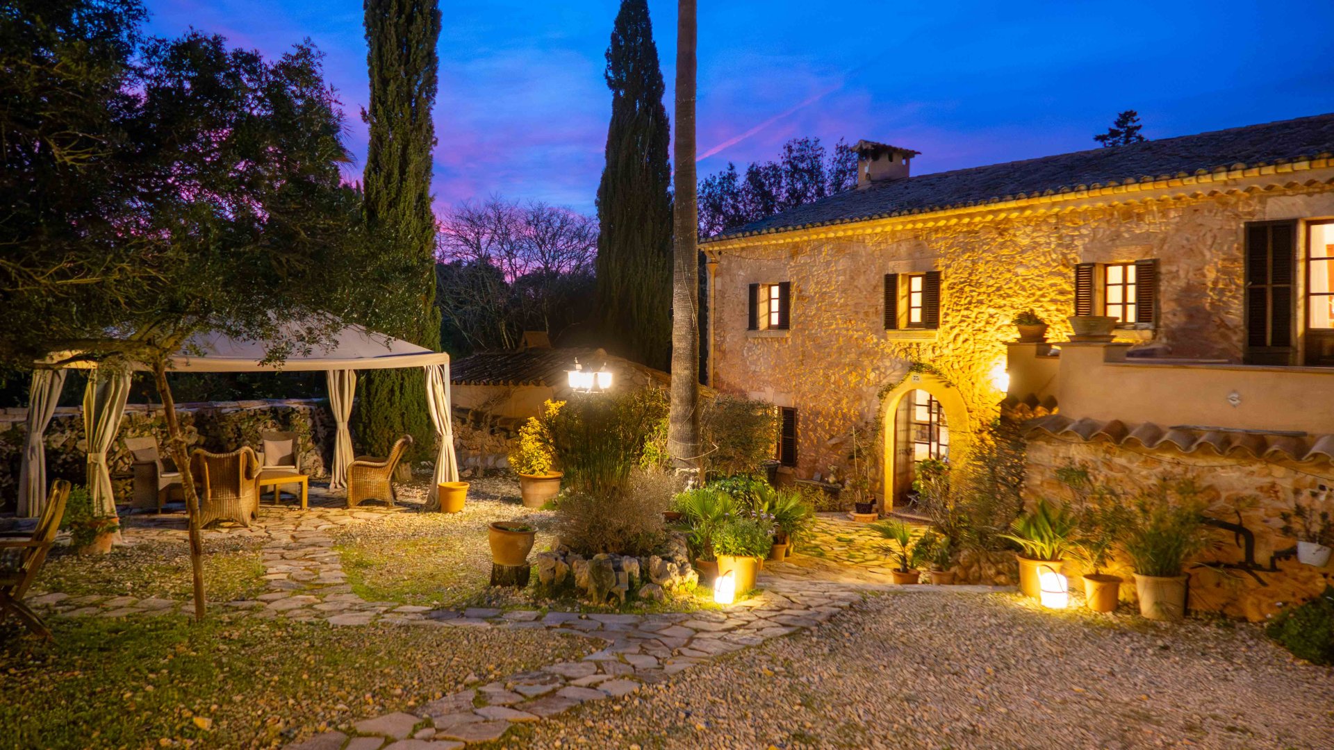 Kontor i Algaida, Mallorca, Spanien 4 sovrum, 634 kvm. Nr. 155193