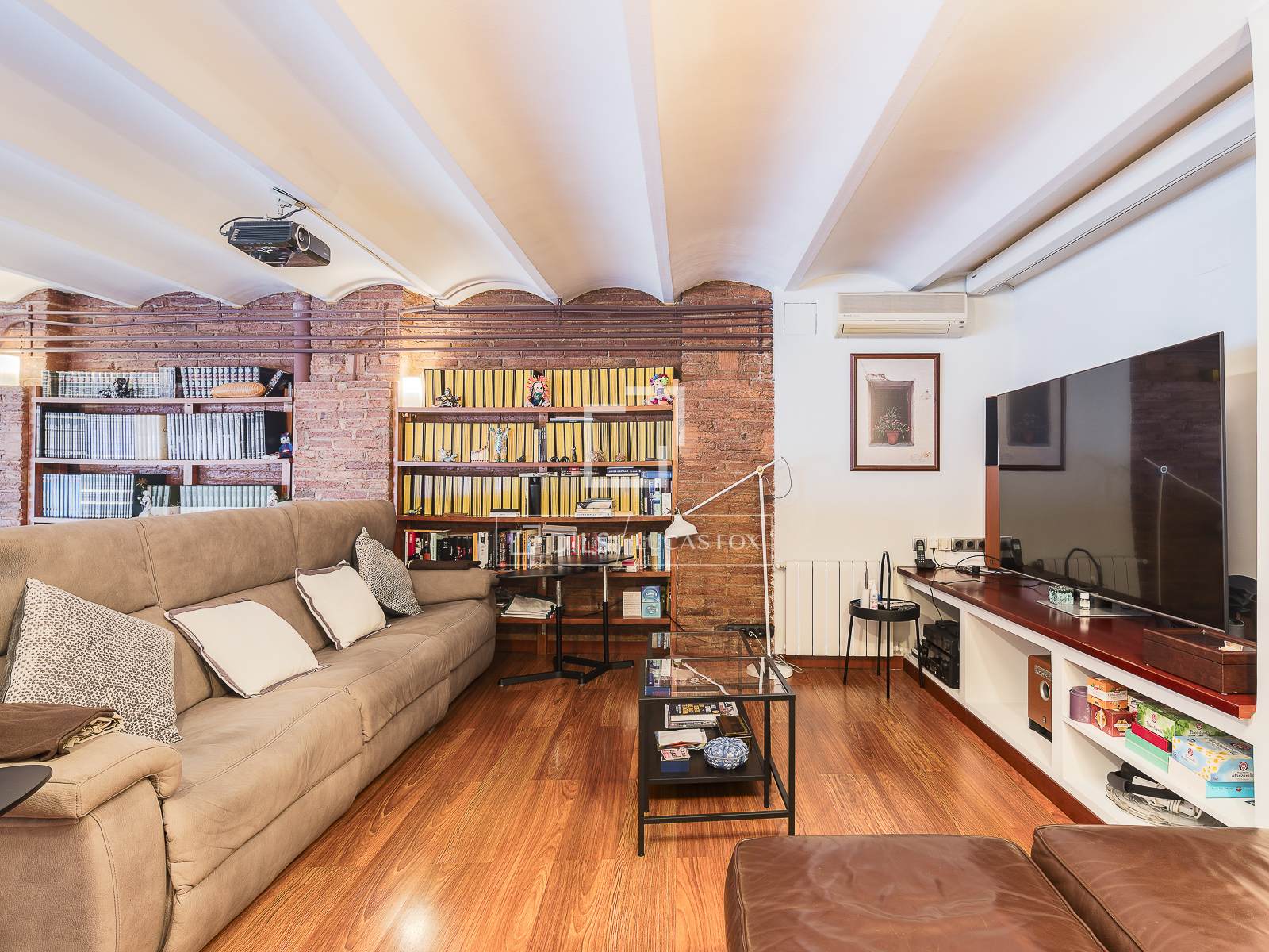Apartamento en Barcelona, España 6 dormitorios, 406 m2 No. 160827