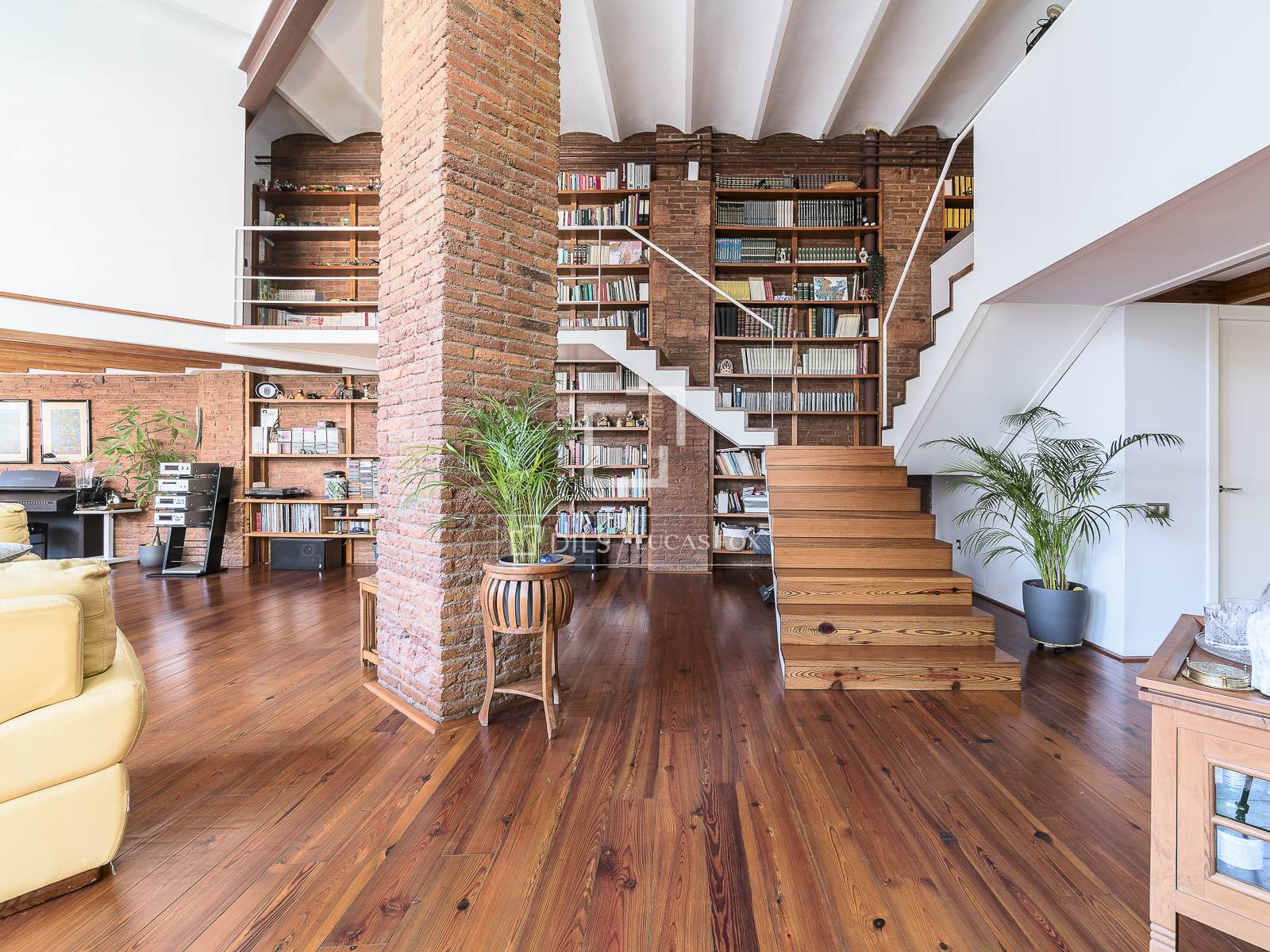 Apartamento en Barcelona, España 6 dormitorios, 406 m2 No. 160827