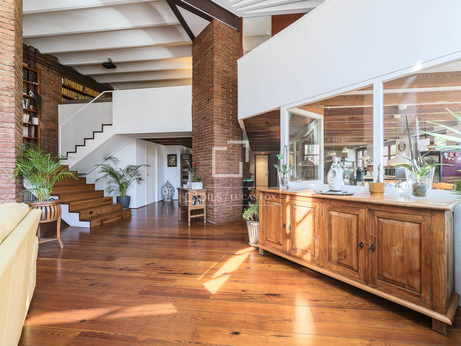 Apartamento en Barcelona, España 6 dormitorios, 406 m2 No. 160827