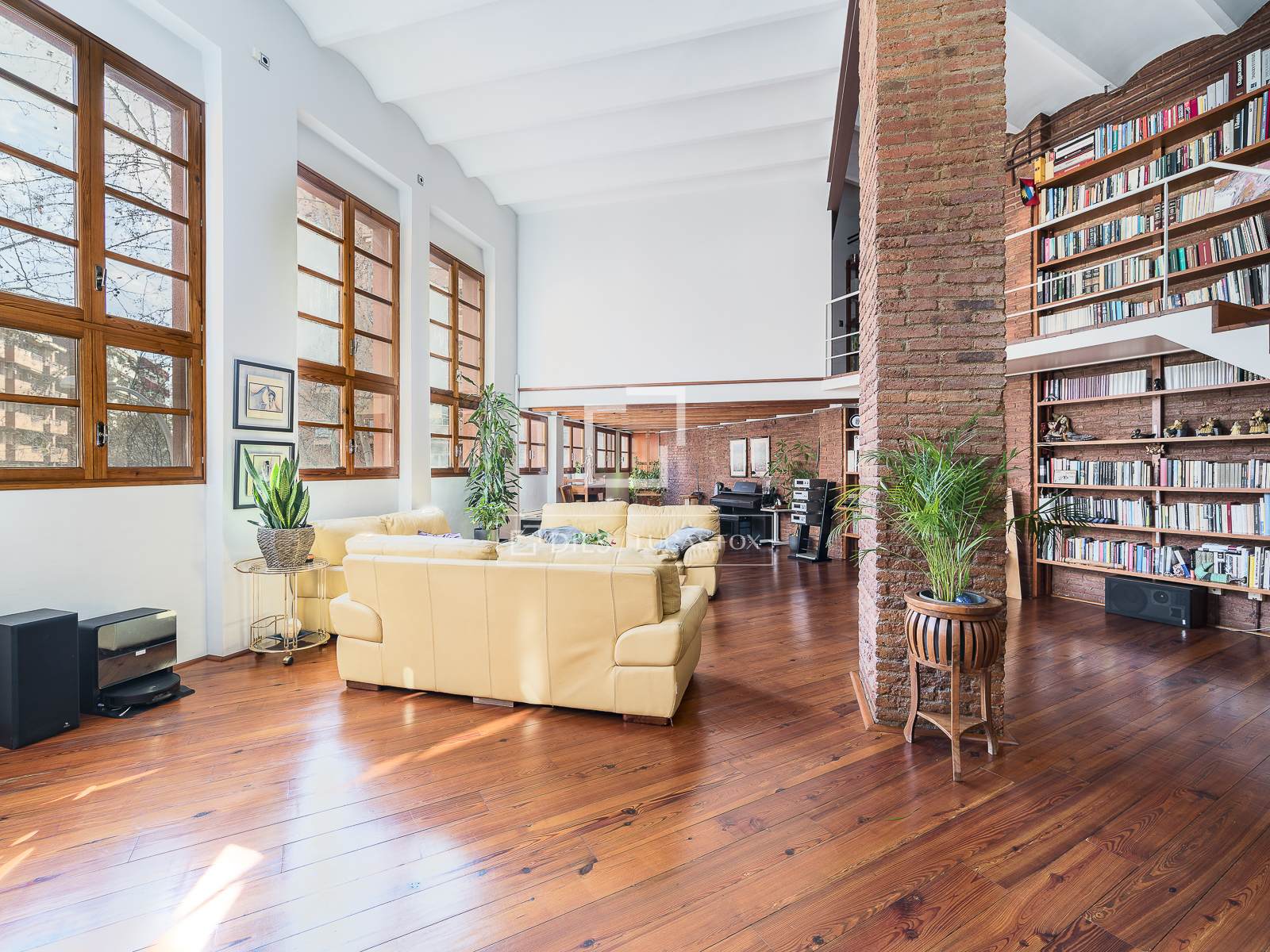 Apartamento en Barcelona, España 6 dormitorios, 406 m2 No. 160827