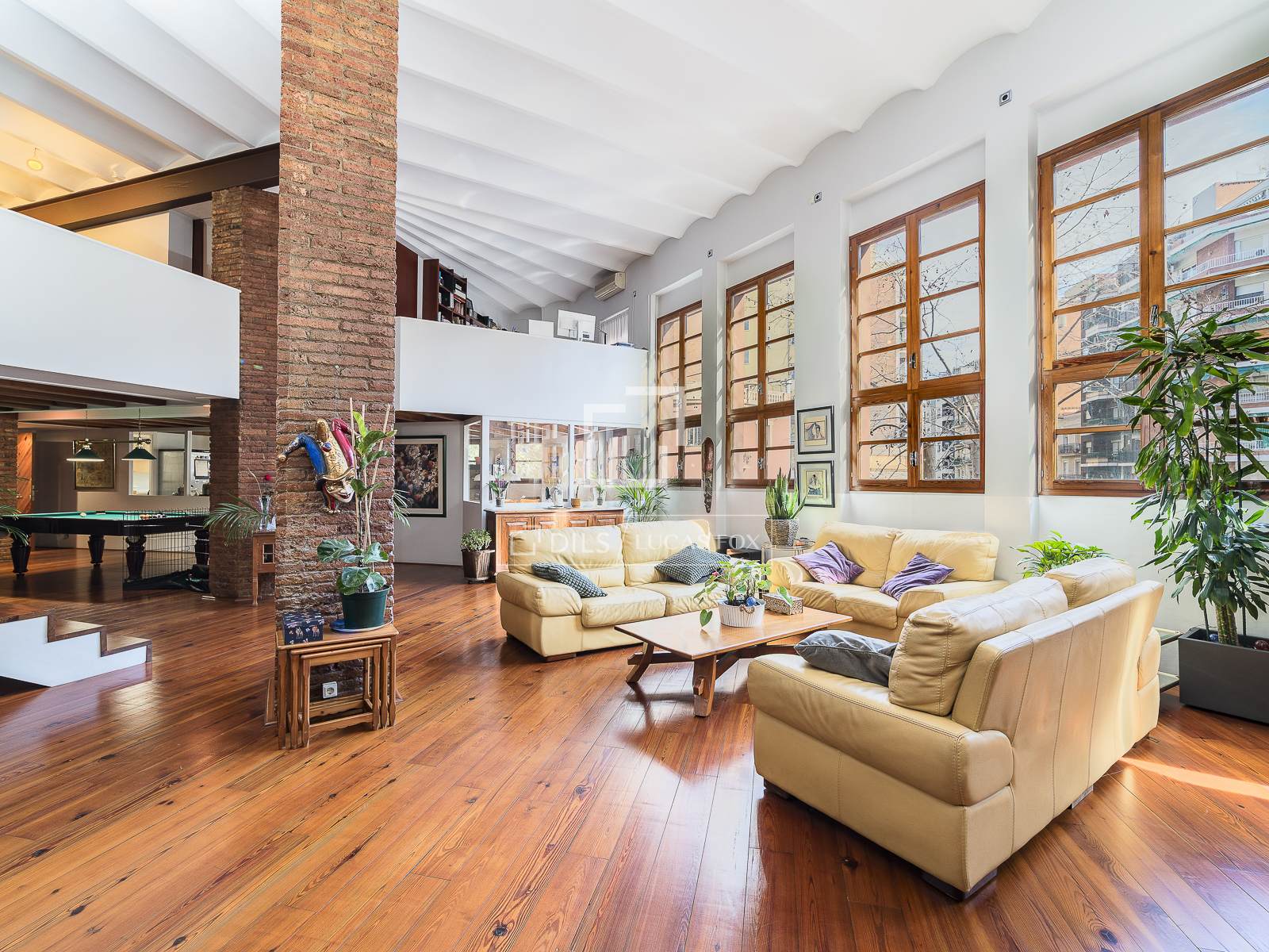 Apartamento en Barcelona, España 6 dormitorios, 406 m2 No. 160827