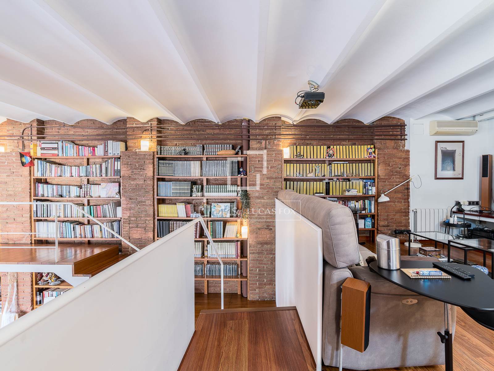 Apartamento en Barcelona, España 6 dormitorios, 406 m2 No. 160827