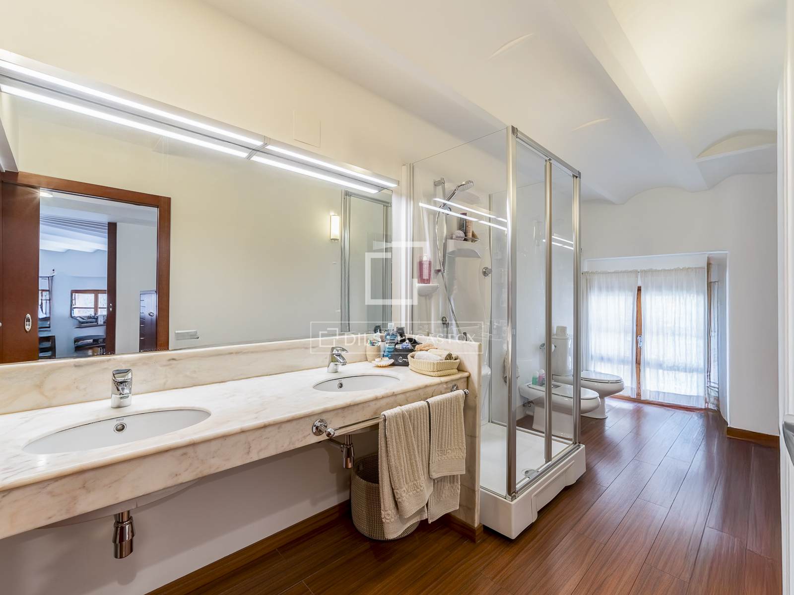 Apartamento en Barcelona, España 6 dormitorios, 406 m2 No. 160827