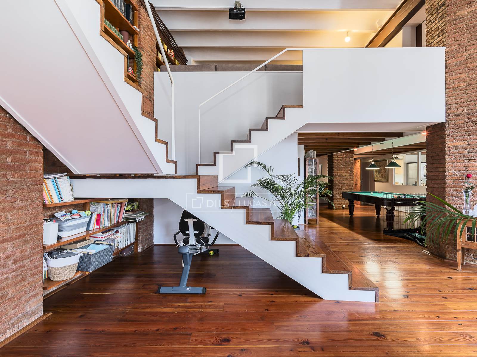 Apartamento en Barcelona, España 6 dormitorios, 406 m2 No. 160827