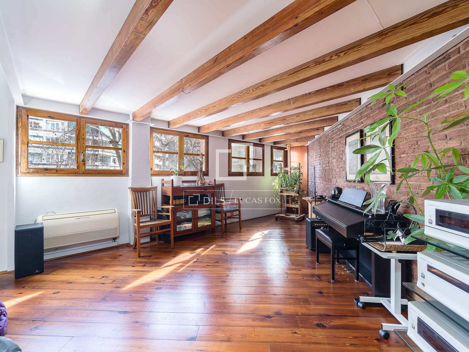 Apartamento en Barcelona, España 6 dormitorios, 406 m2 No. 160827