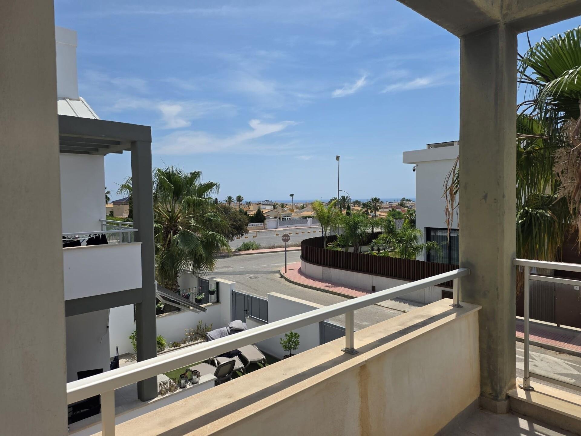 House in Alicante, Spain 1390 sq.m. No. 186856