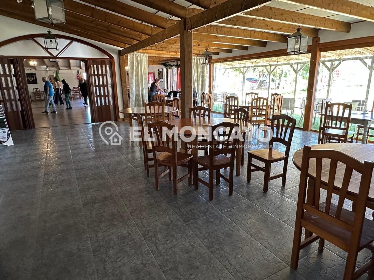Commercial property in Guardamar del Segura, Alicante, Spain No. 149076
