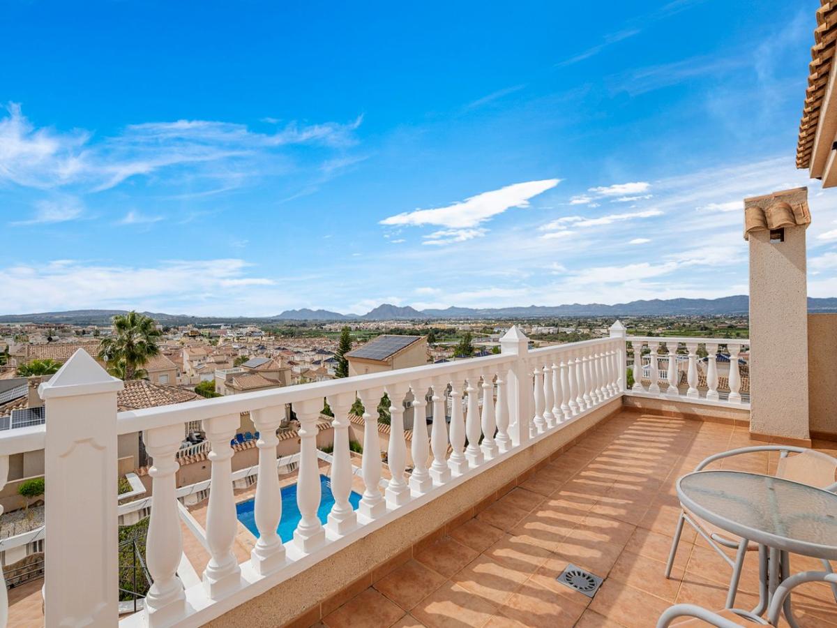Villa a Rojales, Alicante, Spagna 3 camere da letto, 215 mq. N° 149080