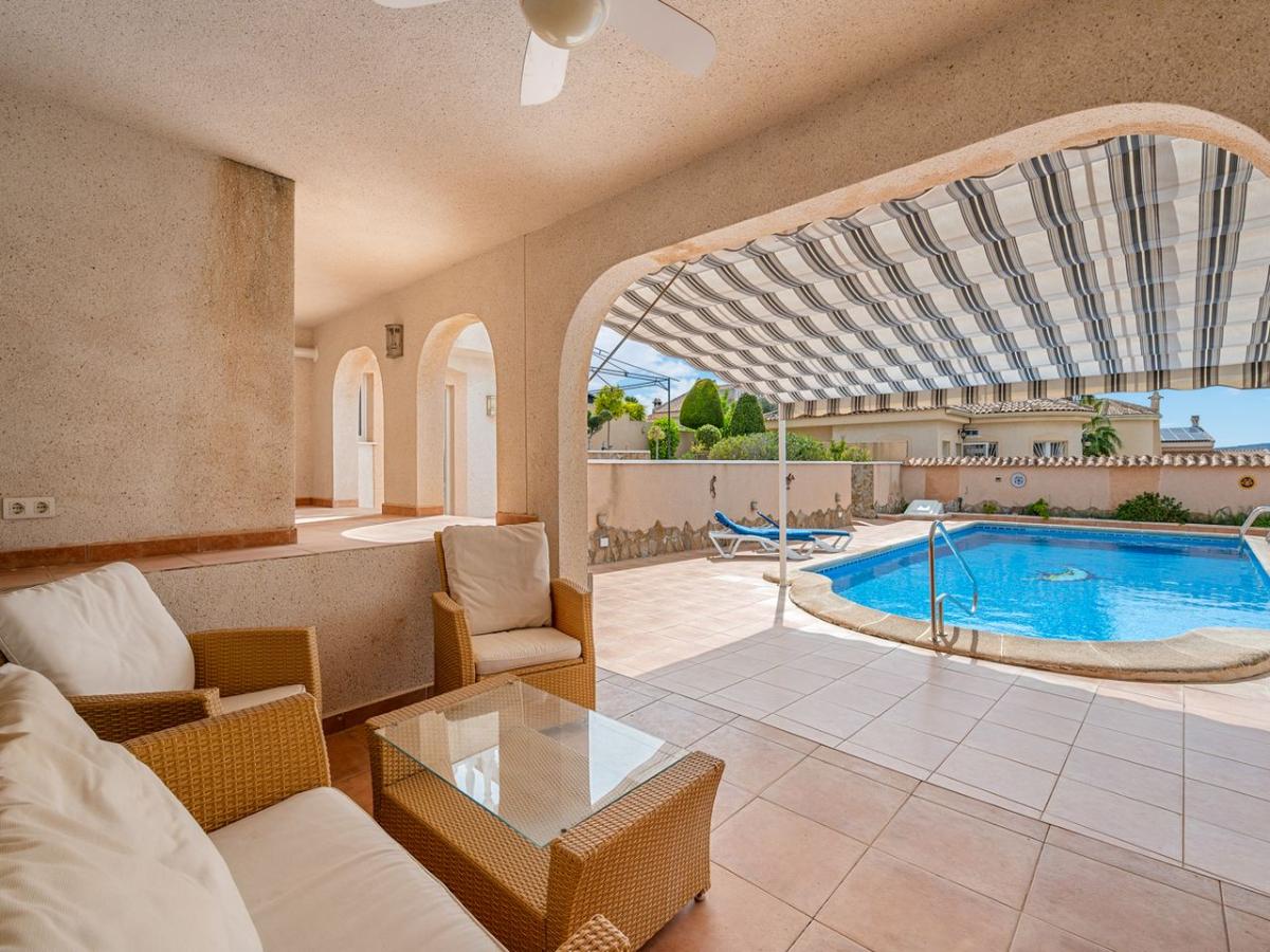 Villa a Rojales, Alicante, Spagna 3 camere da letto, 215 mq. N° 149080