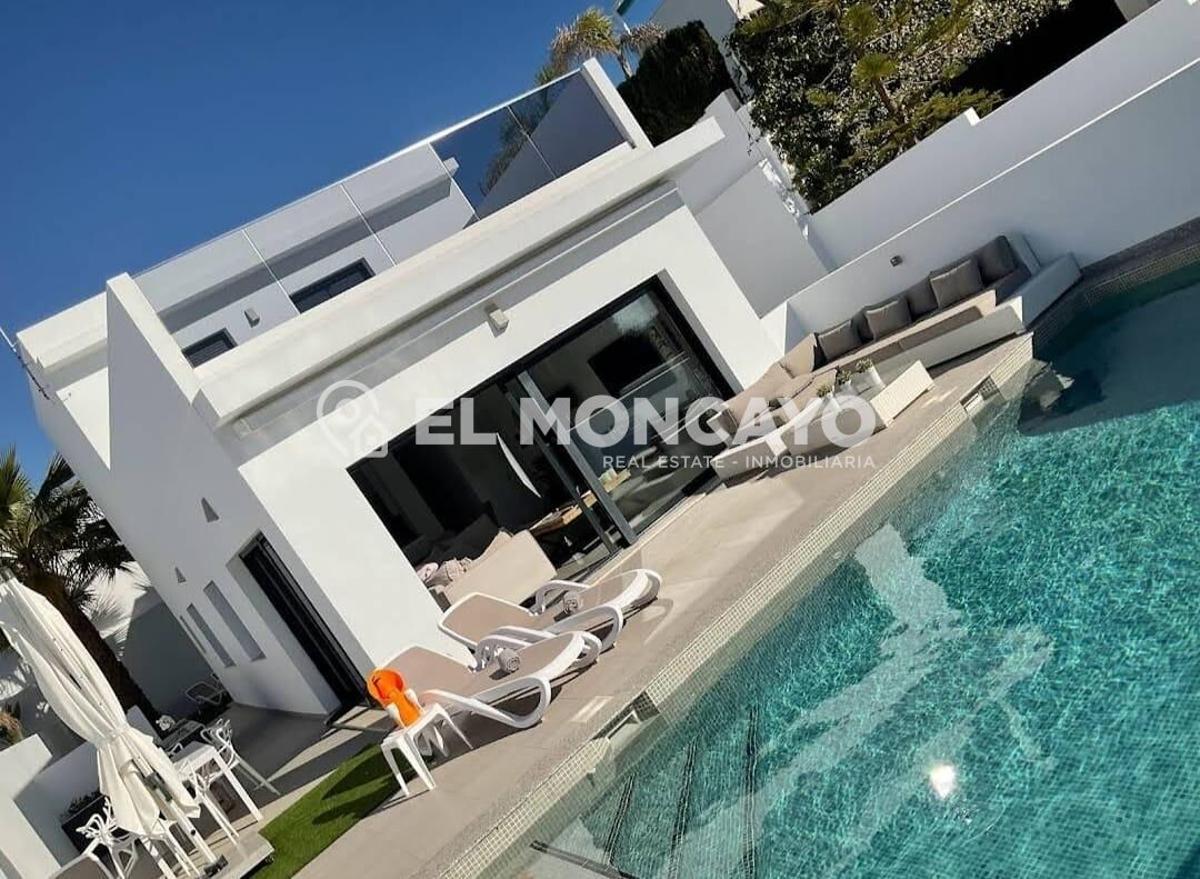 Villa in San Fulgencio, Alicante, Spanien 3 Schlafzimmer, 266 m2 Nr. 149077