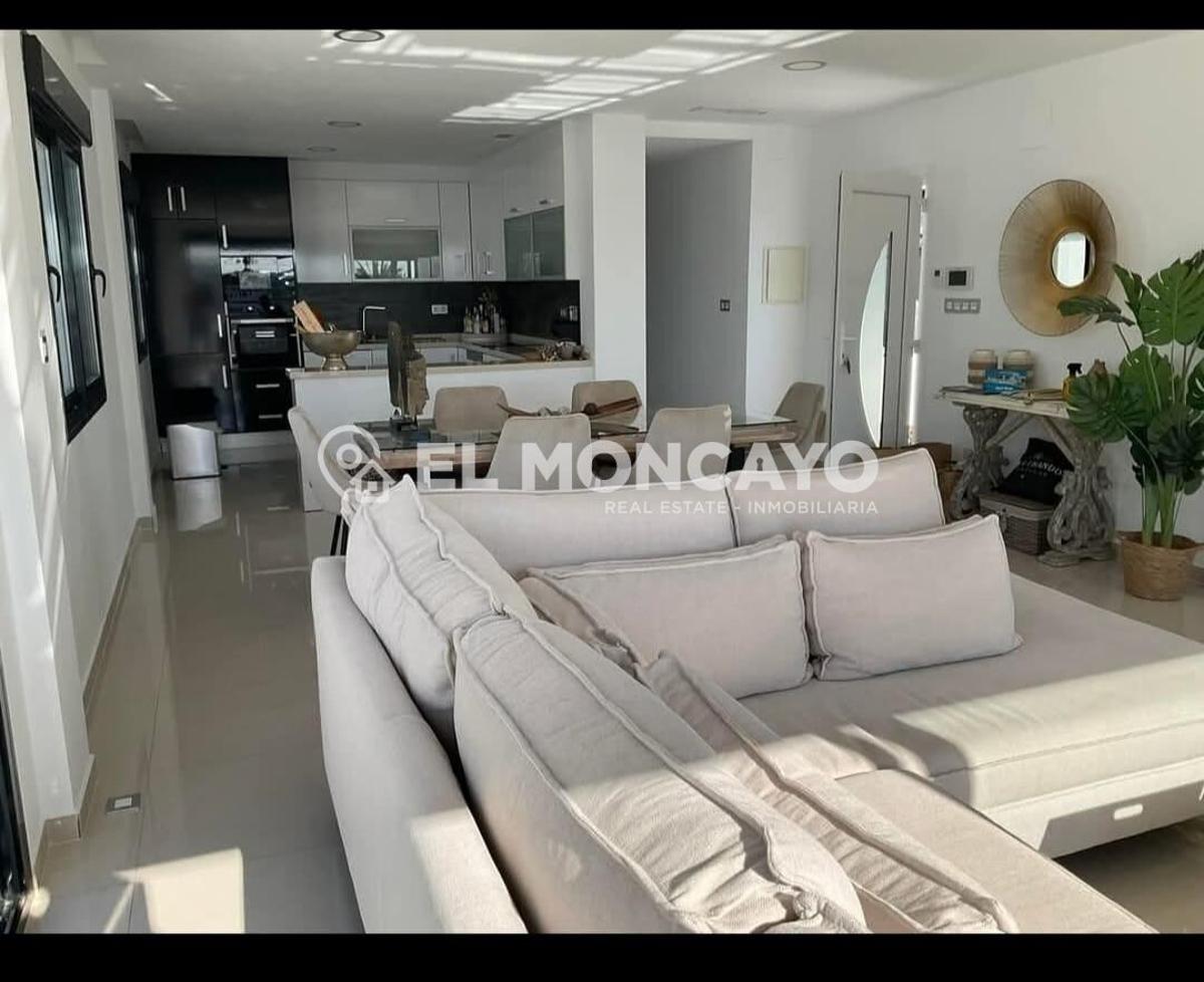 Villa in San Fulgencio, Alicante, Spanien 3 Schlafzimmer, 266 m2 Nr. 149077