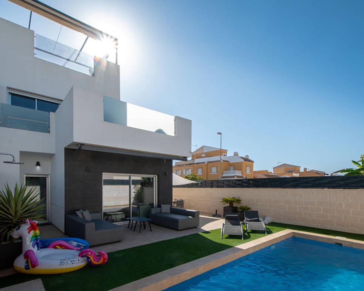 Villa à Ciudad Quesada, Alicante, Espagne 3 chambres, 109 m2 No. 149081