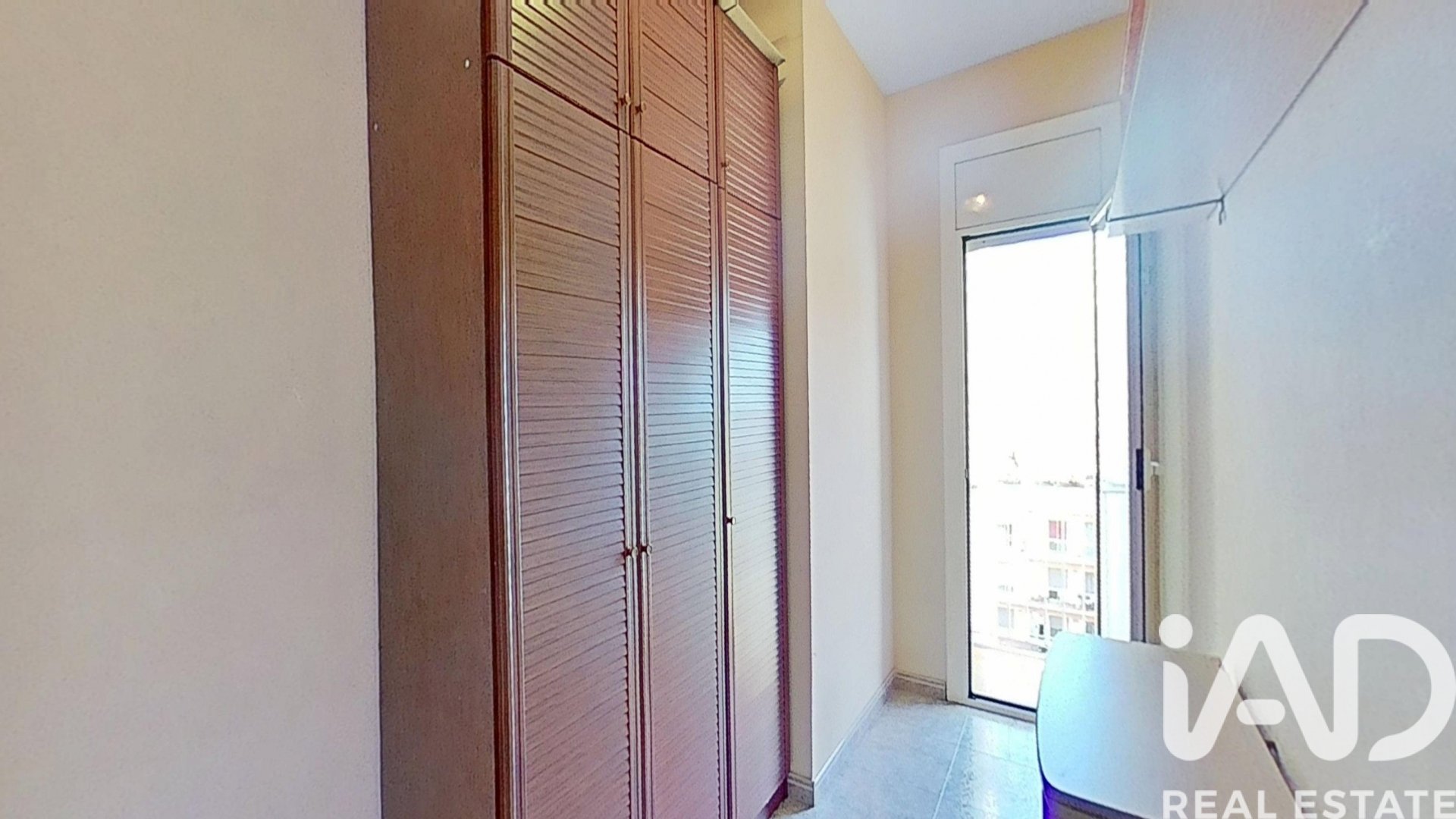 Apartamento en Barcelona, España 3 dormitorios, 85 m2 No. 172197