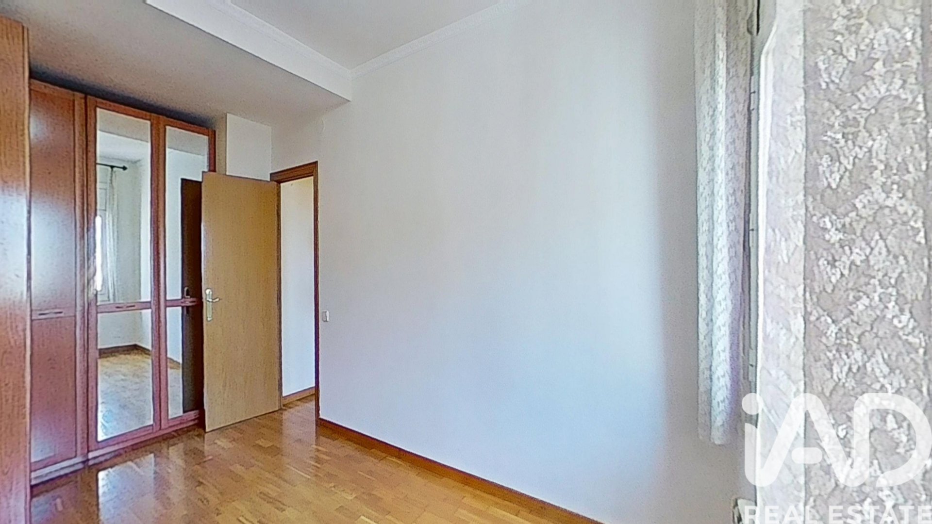 Apartamento en Barcelona, España 3 dormitorios, 85 m2 No. 172197