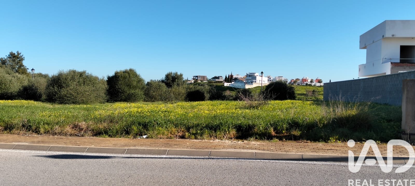 Land plot in Sanlucar de Barrameda, Cadiz, Spain 802 sq.m. No. 185211