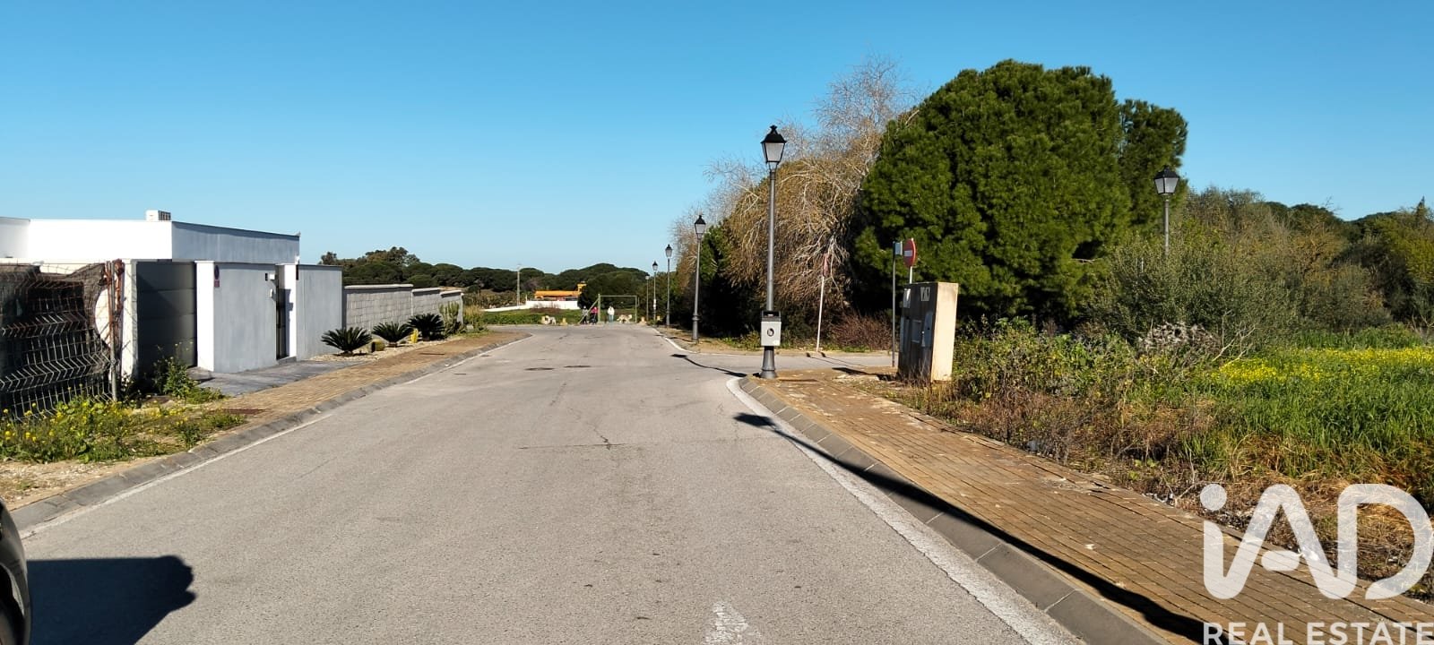 Land plot in Sanlucar de Barrameda, Cadiz, Spain 802 sq.m. No. 185211