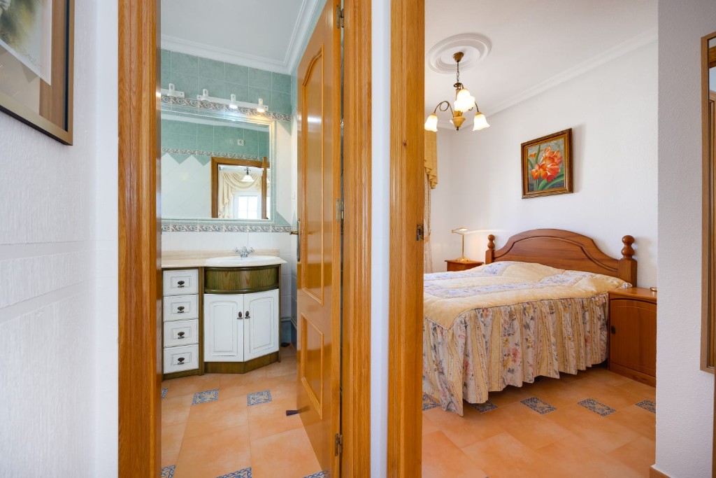Villa i Alicante, Spanien 3 sovrum, 135 kvm. Nr. 145319