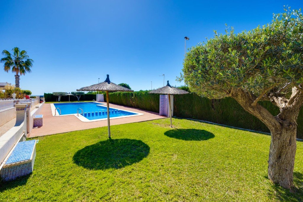 Villa i Alicante, Spanien 3 sovrum, 135 kvm. Nr. 145319