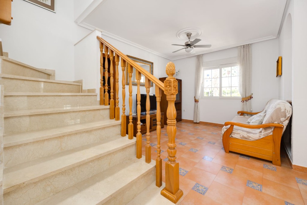 Villa i Alicante, Spanien 3 sovrum, 135 kvm. Nr. 145319