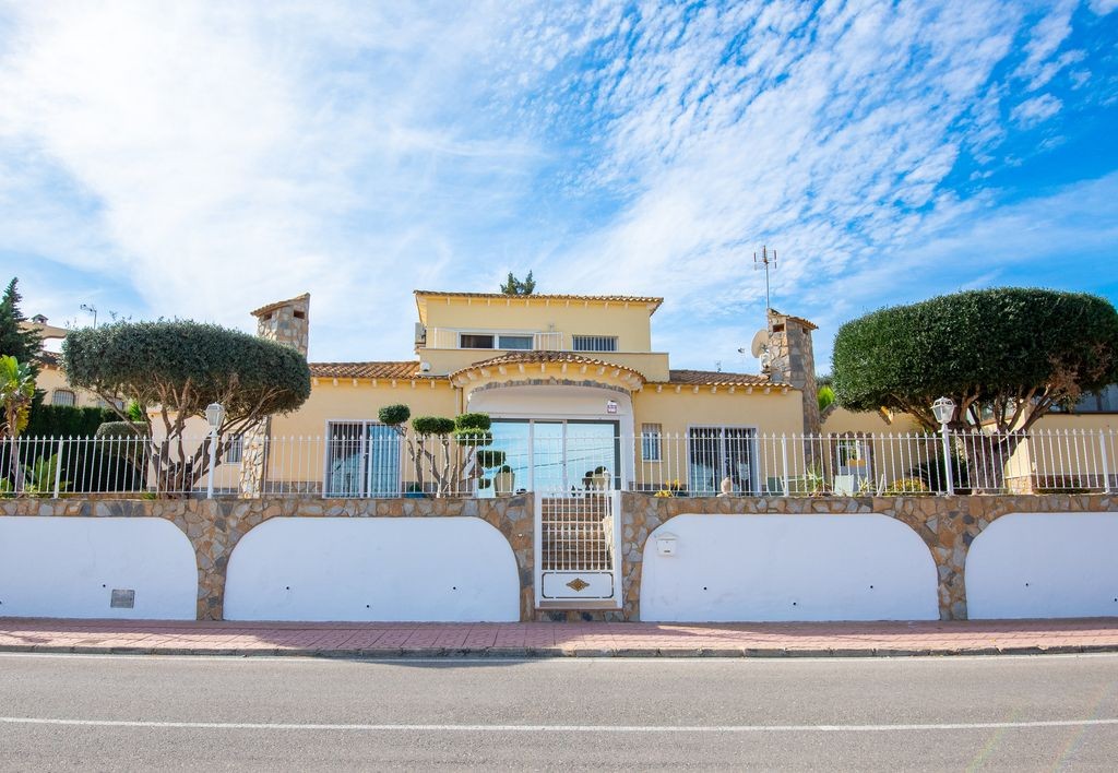 Villa Algorfa, Alicante, Spānijā 4 istabas, 490 m2 Nr. 145322
